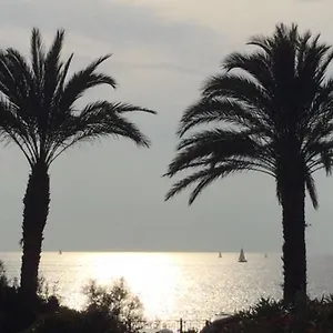 sanarybeach.fr-provencehotel.com/