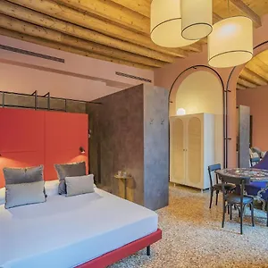 https://corte-rubbi-5-deluxe-studio-apartment.hotelinveneto.com
