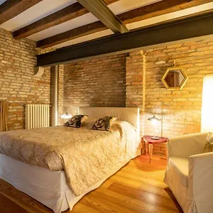 https://venetian-loft.hotelinveneto.com